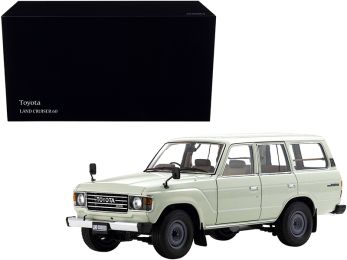 Toyota Land Cruiser 60 RHD (Right Hand Drive) White 1/18 Diecast Model Car by Kyosho