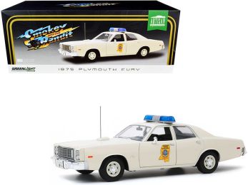 1975 Plymouth Fury Cream \Mississippi Highway Patrol\" \""Smokey and the Bandit\"" (1977) Movie 1/18 Diecast Model Car by Greenlight"""