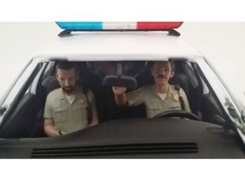 Seated Sheriff Officers 2 Piece Figure Set for 1:24 Models by American Diorama