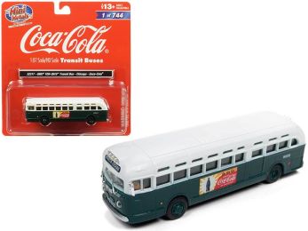 GMC TDH-3610 Transit Bus (Chicago) \Coca Cola\" Green with White Top 1/87 (HO) Scale Model by Classic Metal Works"""