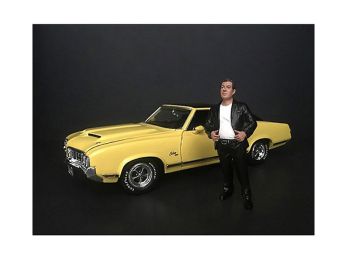 \Hanging Out II\" Manuel Figurine for 1/24 Scale Models by American Diorama"""