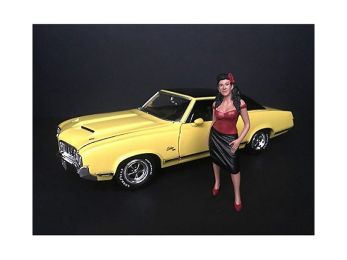 \Hanging Out II\" Rosa Figurine for 1/18 Scale Models by American Diorama"""