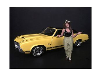 \Hanging Out II\" Tanya Figurine for 1/24 Scale Models by American Diorama"""