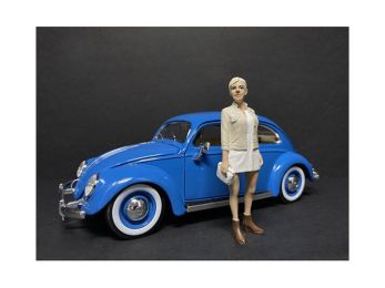 \Partygoers\" Figurine IV for 1/18 Scale Models by American Diorama"""