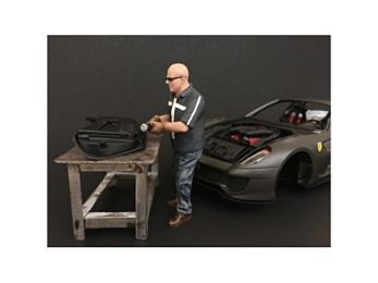 \Chop Shop\" Mr. Fabricator Figurine for 1/24 Scale Models by American Diorama"""
