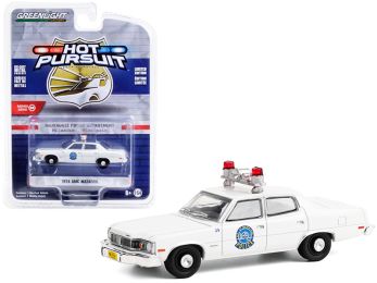 1974 AMC Matador White \Milwaukee Police Department\" (Wisconsin) \""Hot Pursuit\"" Series 36 1/64 Diecast Model Car by Greenlight"""