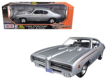 1969 Pontiac GTO Judge Silver Metallic \Timeless Classics\" Series 1/18 Diecast Model Car by Motormax"""