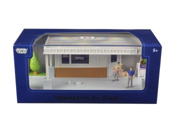 \Big 8 Motel Scene\" Diorama Put Your Own Car Inside 1/43 by Motormax"""