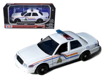 2010 Ford Crown Victoria \Royal Canadian Police\ White 1/24 Diecast Model Car by Motormax
