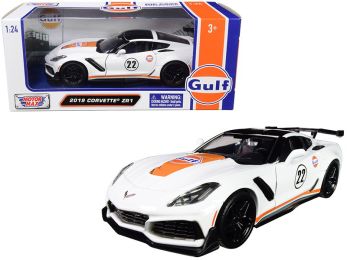 2019 Chevrolet Corvette ZR1 #22 \Gulf Oil\" White with Orange Stripes and Black Top 1/24 Diecast Model Car by Motormax"""