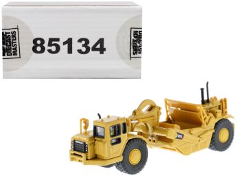 CAT Caterpillar 627G Wheeled Scraper Tractor with Operator \High Line\" Series 1/87 (HO) Scale Diecast Model by Diecast Masters"""