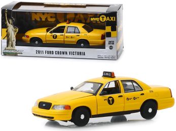 2011 Ford Crown Victoria \NYC Taxi\" (New York City) Yellow 1/43 Diecast Model Car by Greenlight"""