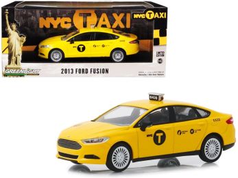 2013 Ford Fusion \NYC Taxi\" (New York City) Yellow 1/43 Diecast Model Car by Greenlight"""