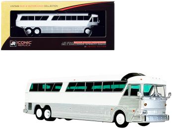 MCI MC-7 Challenger Intercity Coach Bus Blank White and Silver Vintage Bus & Motorcoach Collection 1/87 (HO) Diecast Model by Iconic Replicas