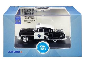 1954 Pontiac Chieftain 4-Door Sedan Black and White \CHP\" (California Highway Patrol) 1/87 (HO) Scale Diecast Model Car by Oxford Diecast"""