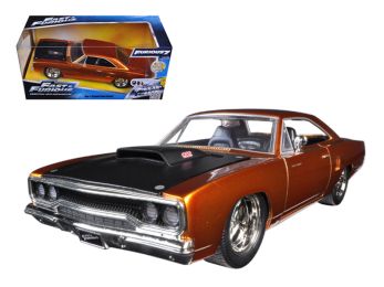 Dom\'s 1970 Plymouth Road Runner Copper \Fast & Furious 7\" Movie 1/24 Diecast Model Car by Jada """