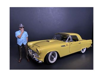 \Weekend Car Show\" Figurine I for 1/24 Scale Models by American Diorama"""
