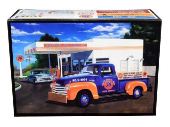 Skill 2 Model Kit 1950 Chevrolet 3100 Pickup Truck \Union 76\" 2 in 1 Kit (Skill 2) 1/25 Scale Model by AMT"""