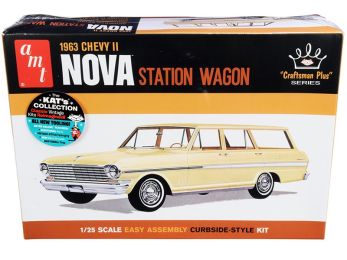 Skill 2 Model Kit 1963 Chevrolet II Nova Station Wagon \Craftsman Plus Series\" 1/25 Scale Model by AMT"""