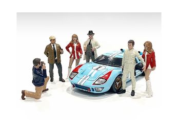 Race Day 2 6 piece Figurine Set for 1/24 Scale Models by American Diorama